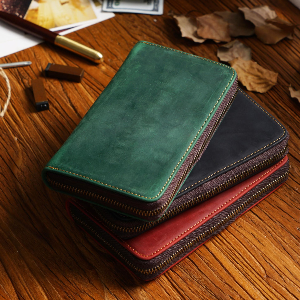 Desk Poet – Flat Leather Zipper Pencil Case