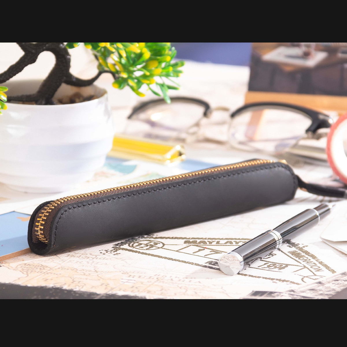 Single Pen -Leather Zipper Pen Case