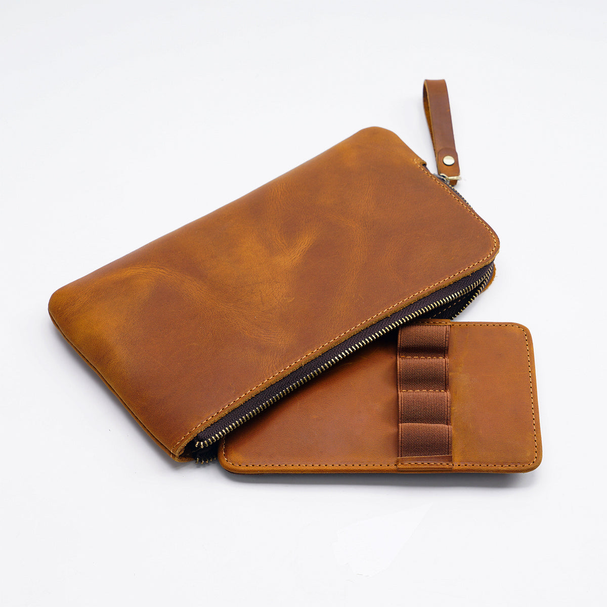 The Scribe's Vault — Vintage Leather Zipper Pen Case with Removable Pen Sleeve