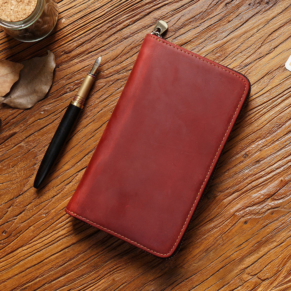 Desk Poet – Flat Leather Zipper Pencil Case