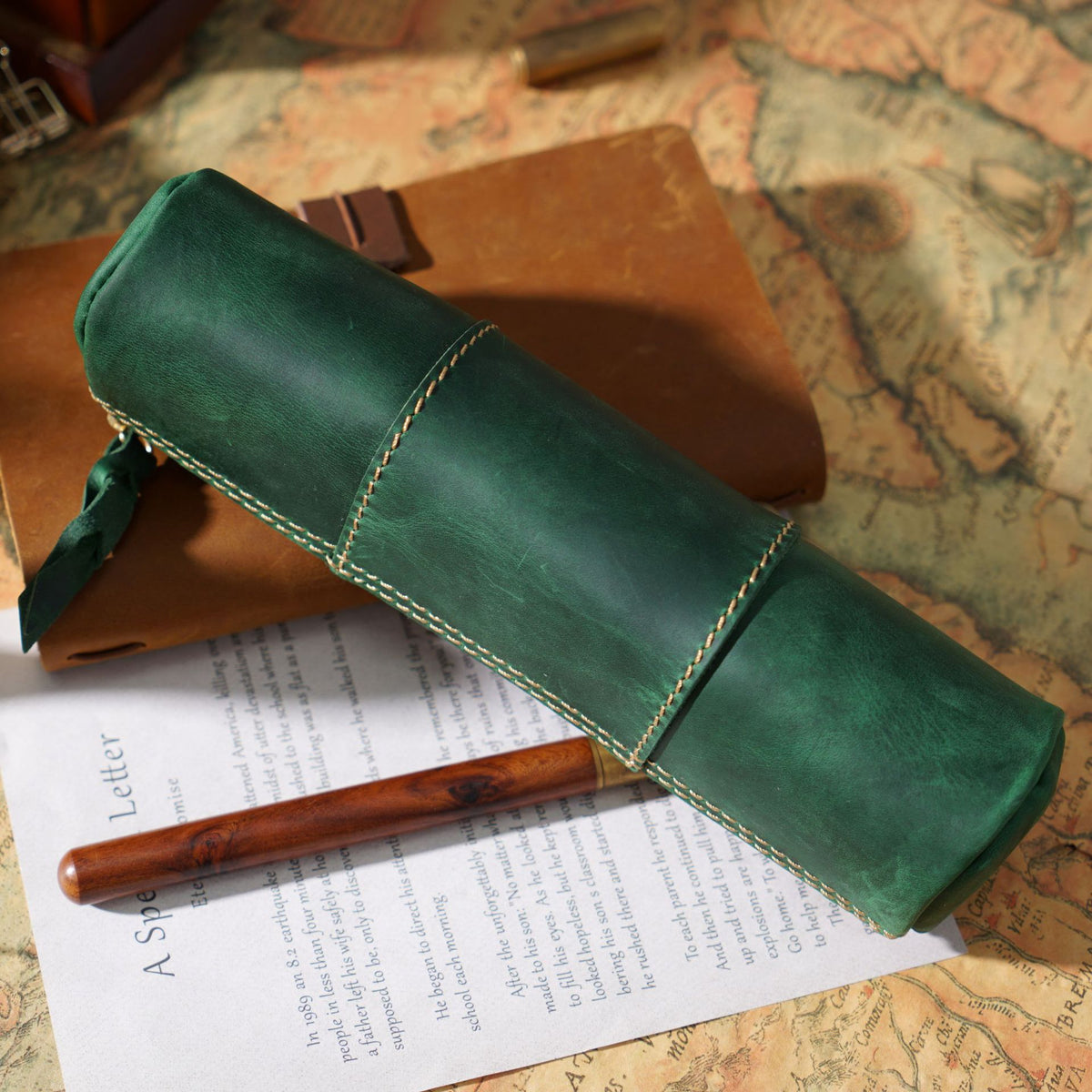The Ink Well – Round Leather Pencil Case