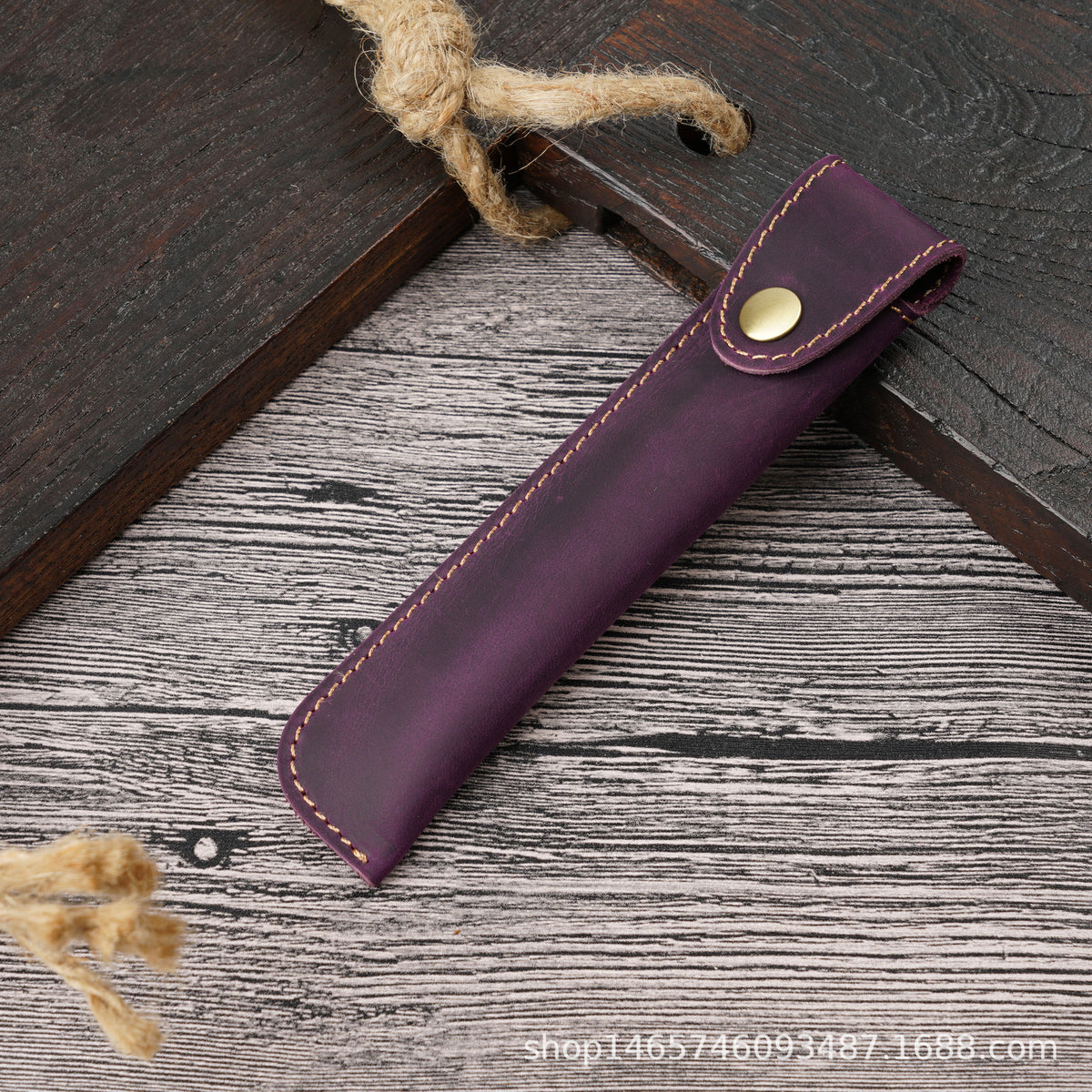 The One Pen — Leather Pen Sleeve