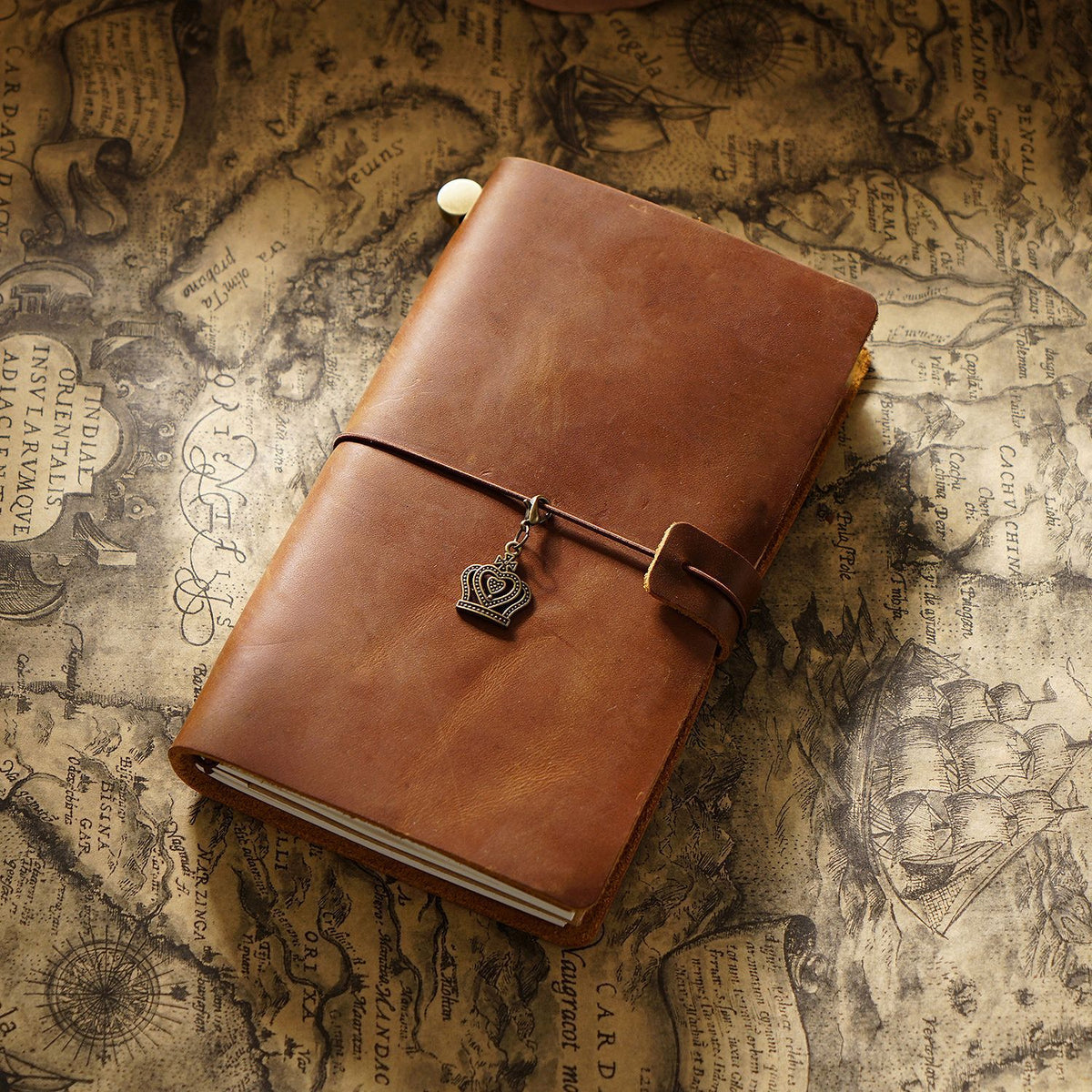 Leather Traveler's Notebook Journal with Strap & Vintage Charm