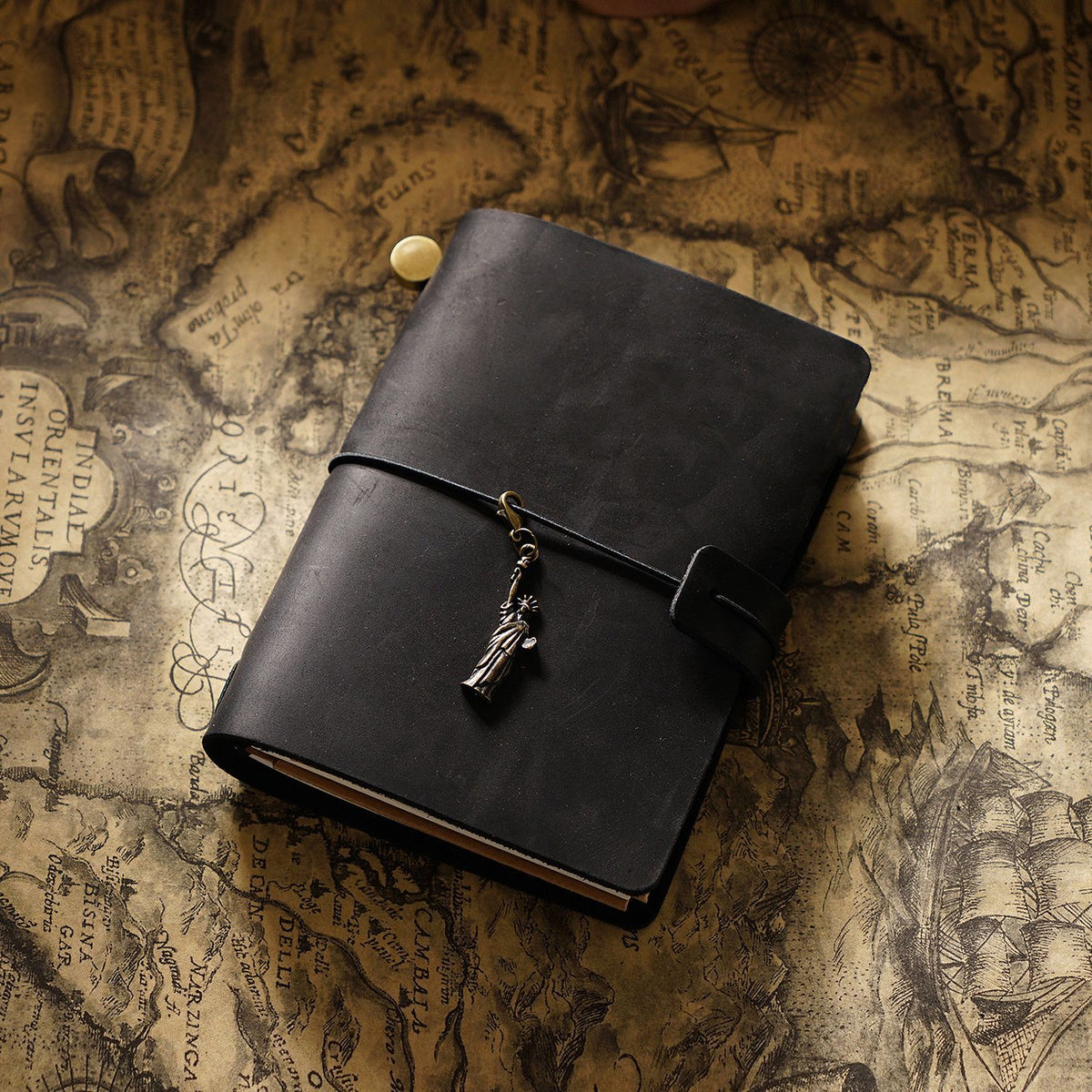 Leather Traveler's Notebook Journal with Strap & Vintage Charm