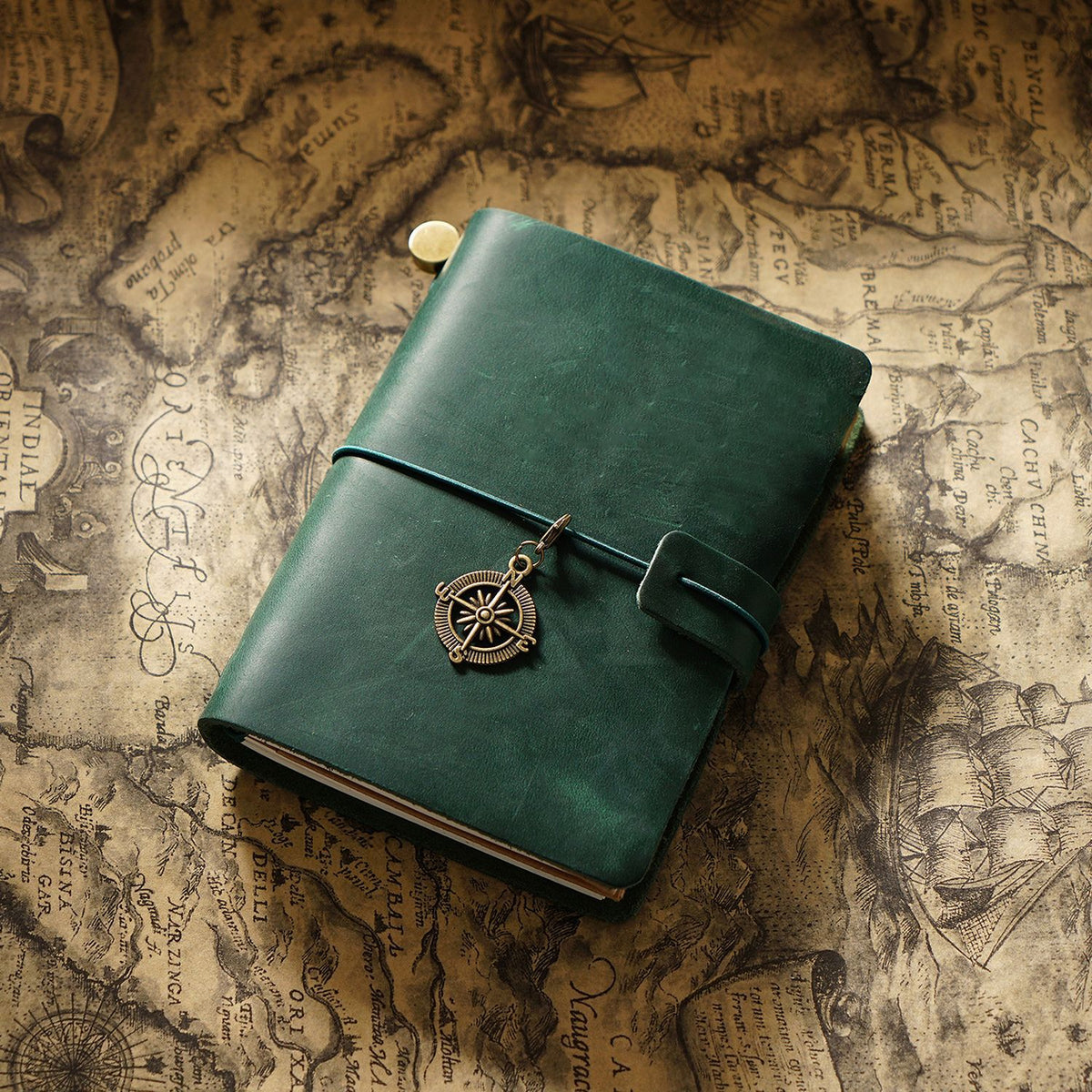 Leather Traveler's Notebook Journal with Strap & Vintage Charm