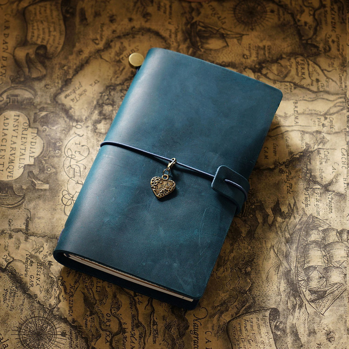 Leather Traveler's Notebook Journal with Strap & Vintage Charm