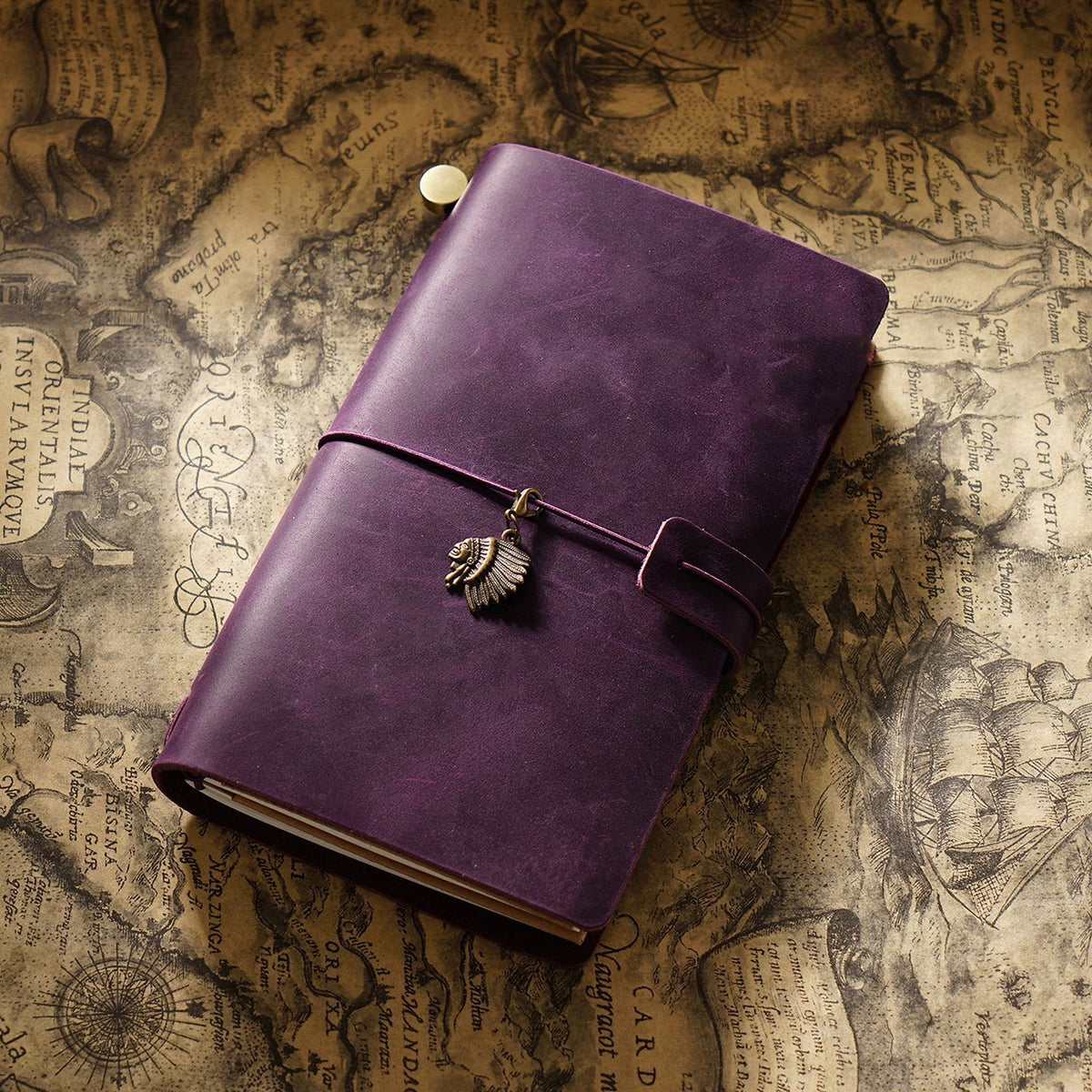 Leather Traveler's Notebook Journal with Strap & Vintage Charm