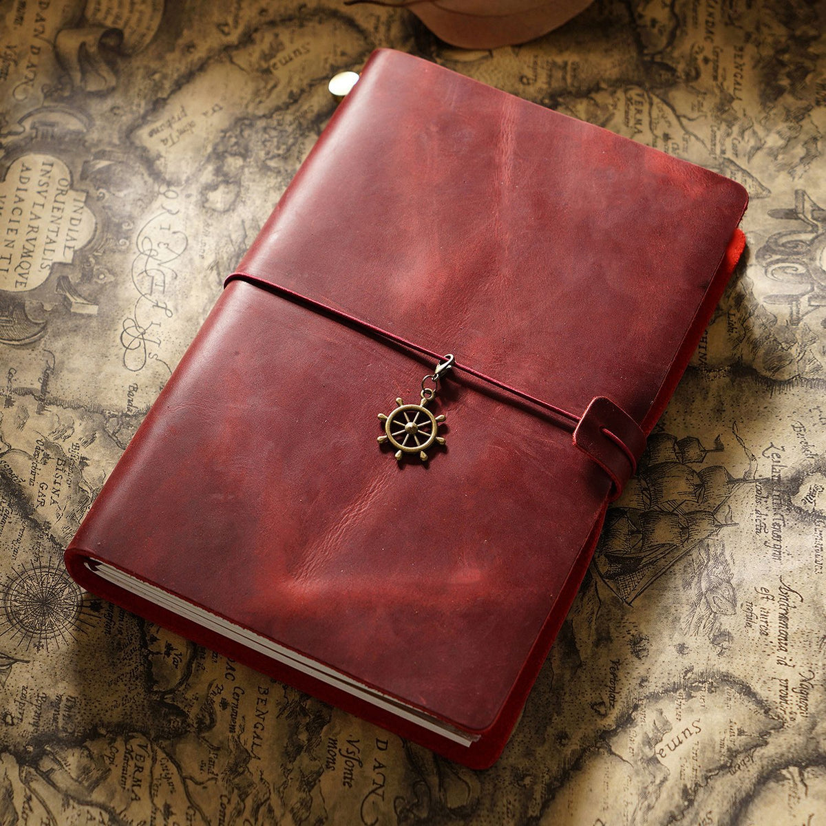 Leather Traveler's Notebook Journal with Strap & Vintage Charm