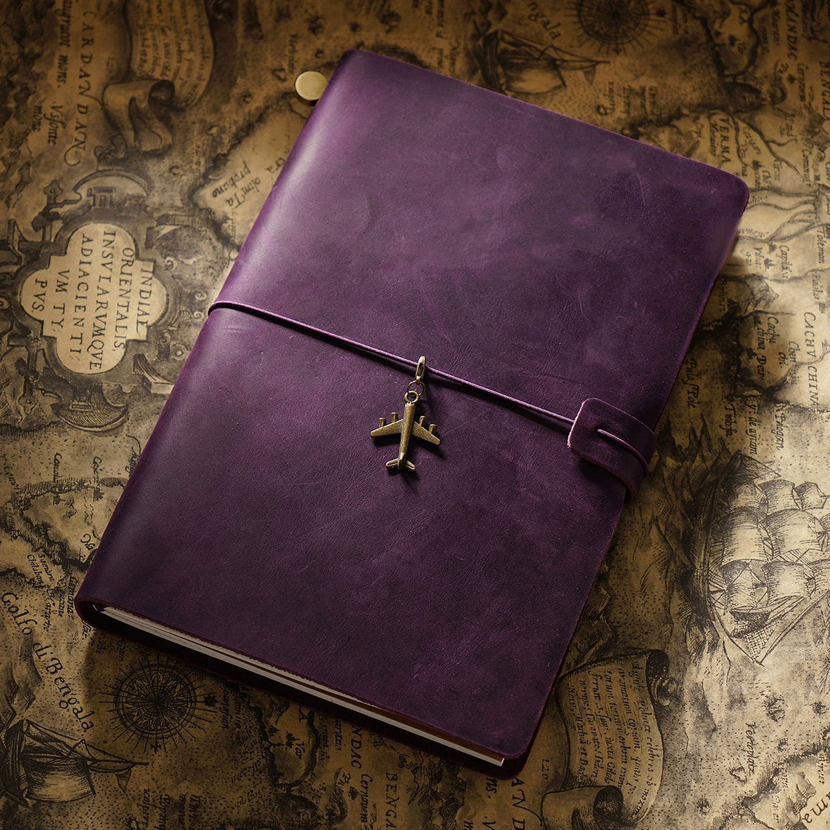 Leather Traveler's Notebook Journal with Strap & Vintage Charm